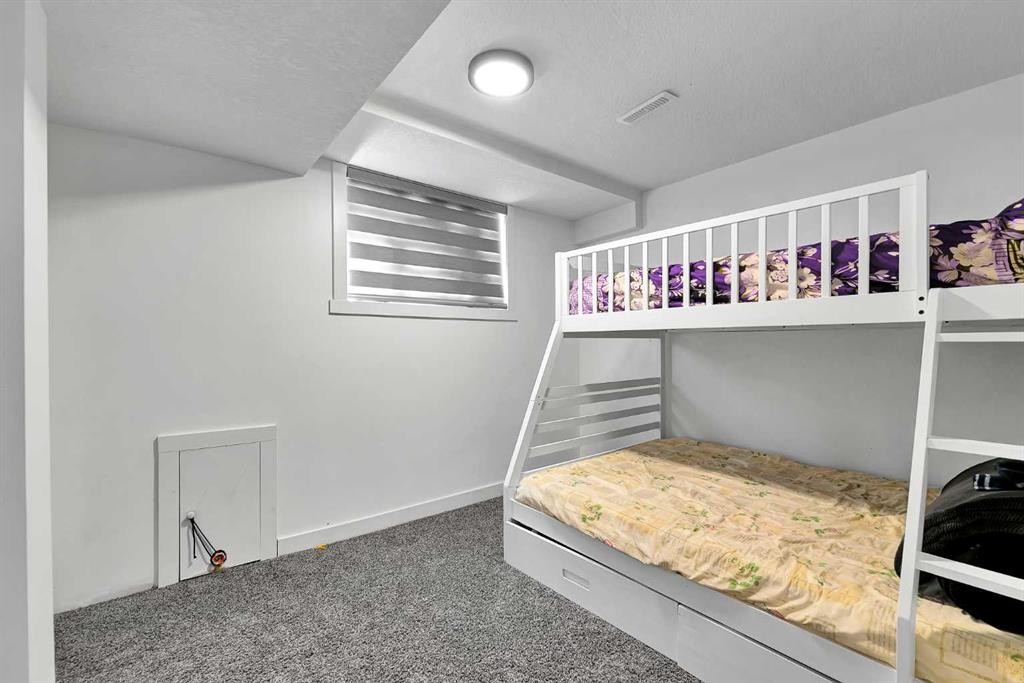 611 Penbrooke Road Se, Calgary, AB - Indoor