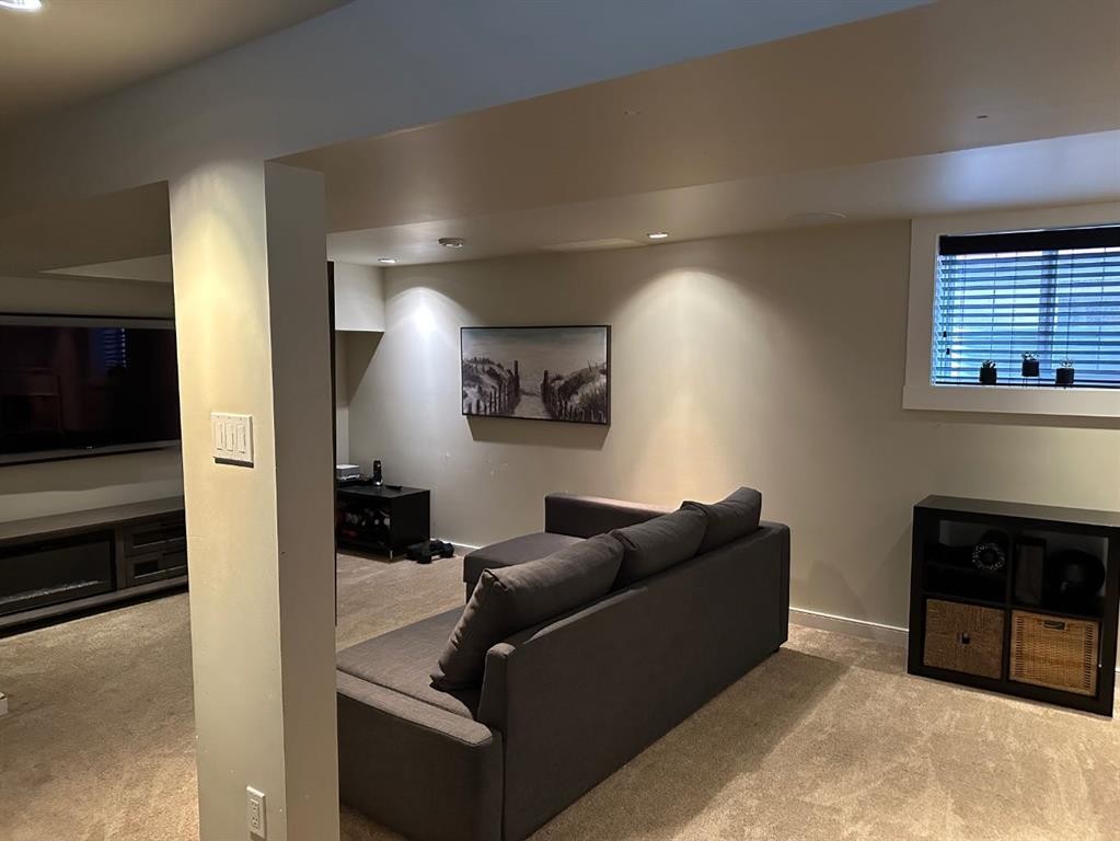 612 23 Avenue Sw, Calgary, AB - Indoor