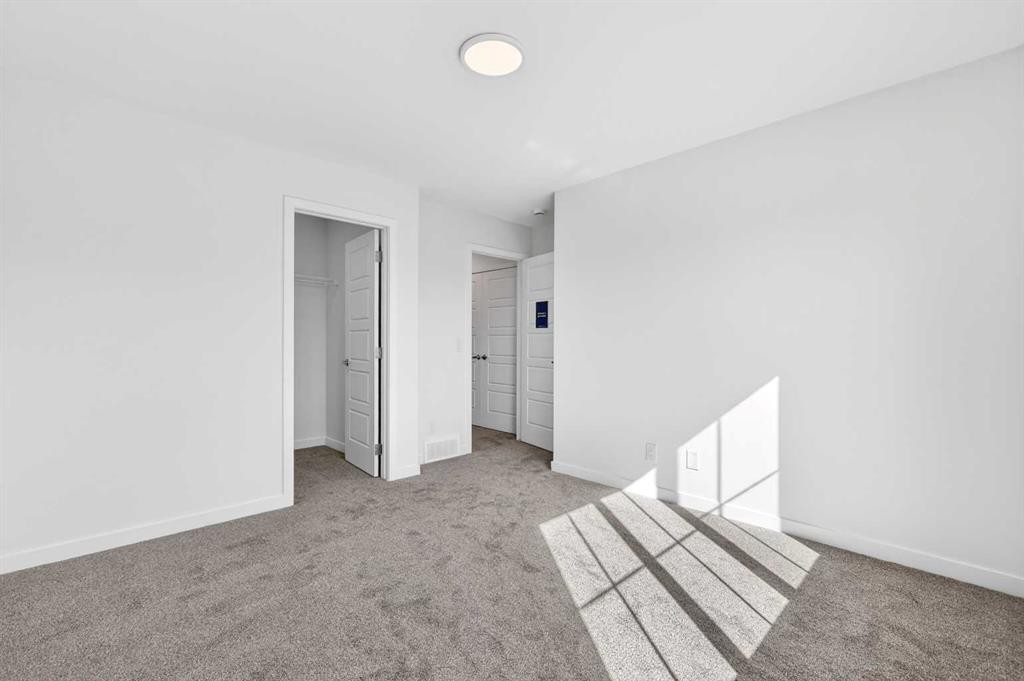 50 Creekside Way Sw, Calgary, AB - Indoor