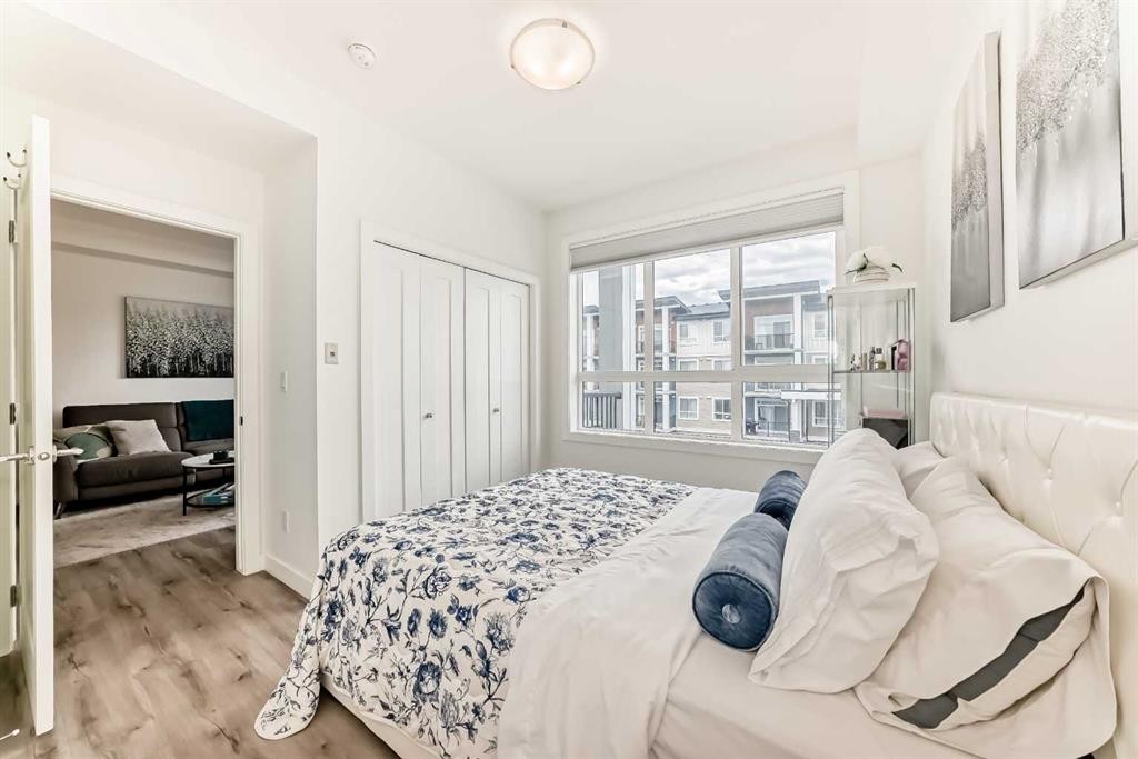 311-40 Walgrove Se, Calgary, AB - Indoor Photo Showing Bedroom