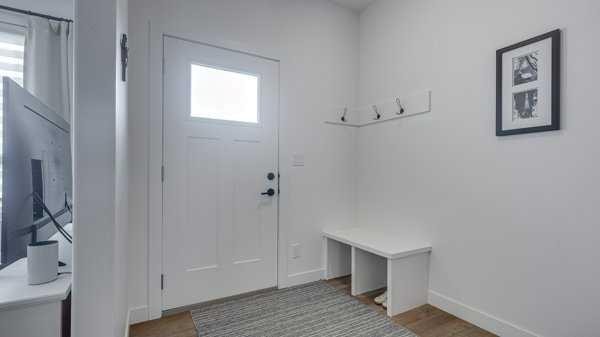 B-10 Evergreen Way, Red Deer, AB - Indoor Photo Showing Other Room