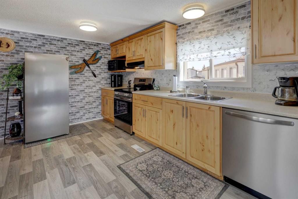 256 Burroughs Circle Ne, Calgary, AB