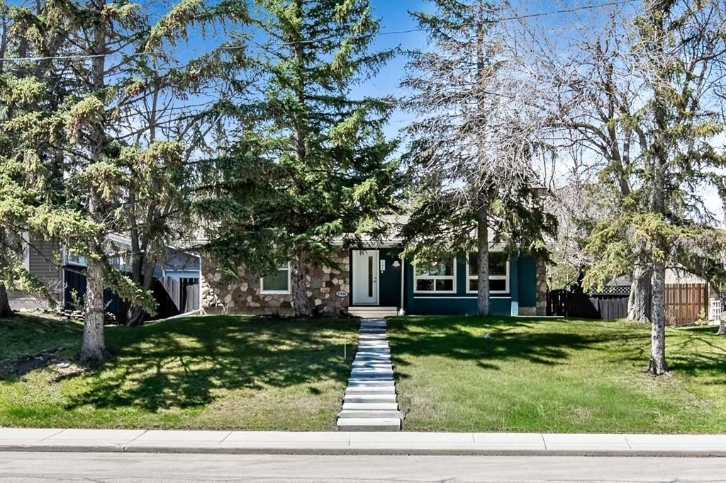 11835 Elbow Drive Sw, Calgary, AB - Outdoor