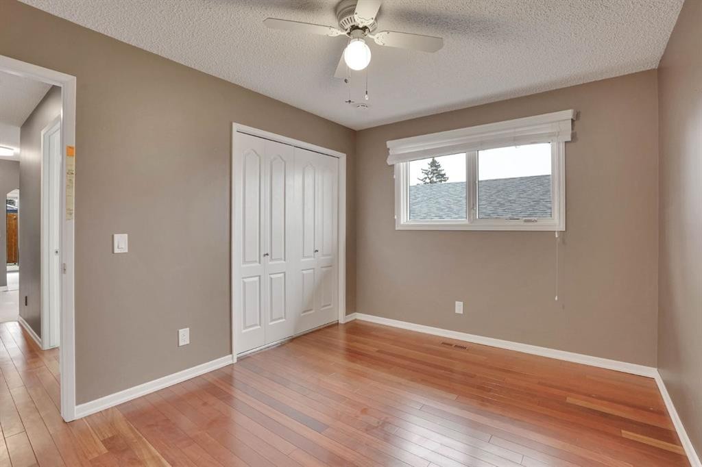 436 Huntley Way Ne, Calgary, AB - Indoor Photo Showing Other Room
