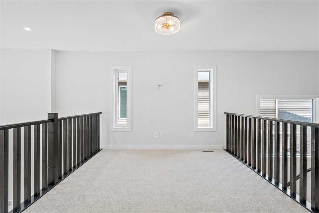 83 Dawson Wharf Mount, Chestermere, AB - Photo Showing Other Room