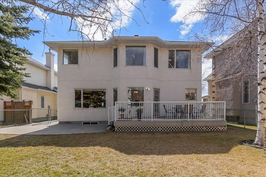 123 Schiller Crescent Nw, Calgary, AB - Outdoor With Deck Patio Veranda