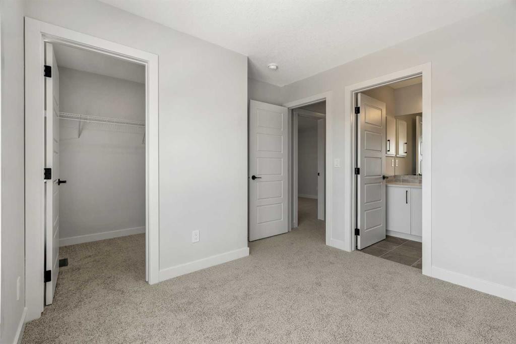 271 Dawson Wharf Rise, Chestermere, AB