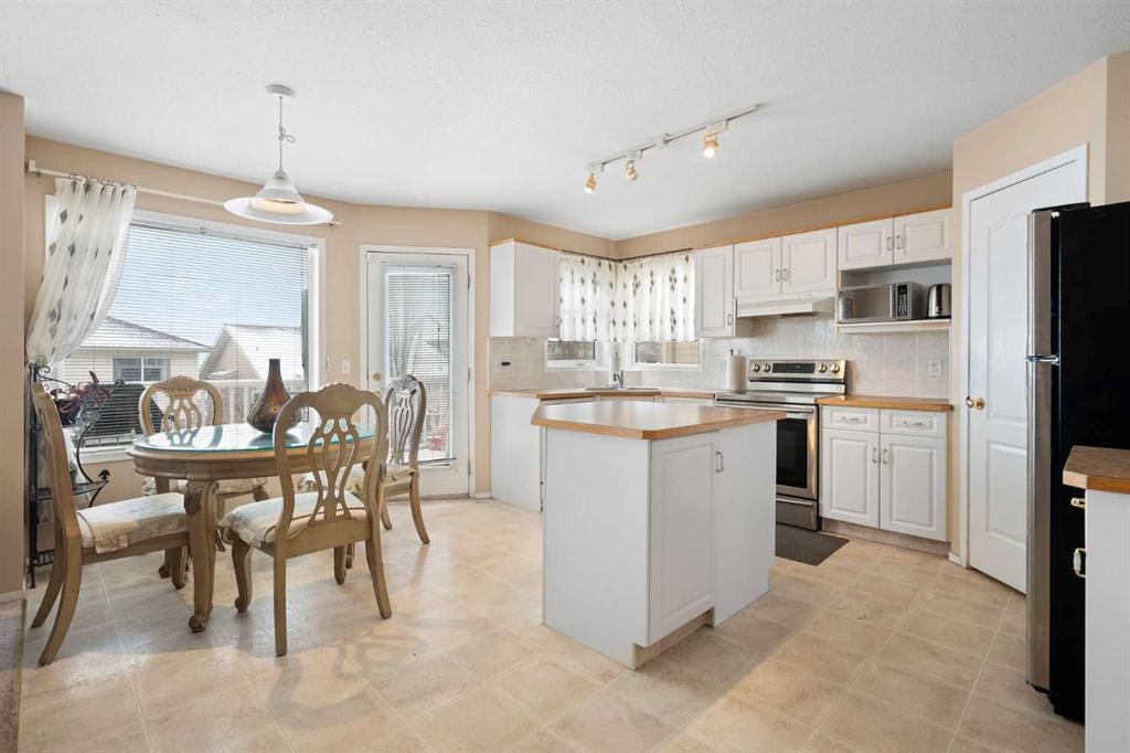 141 Arbour Stone Close Nw, Calgary, AB