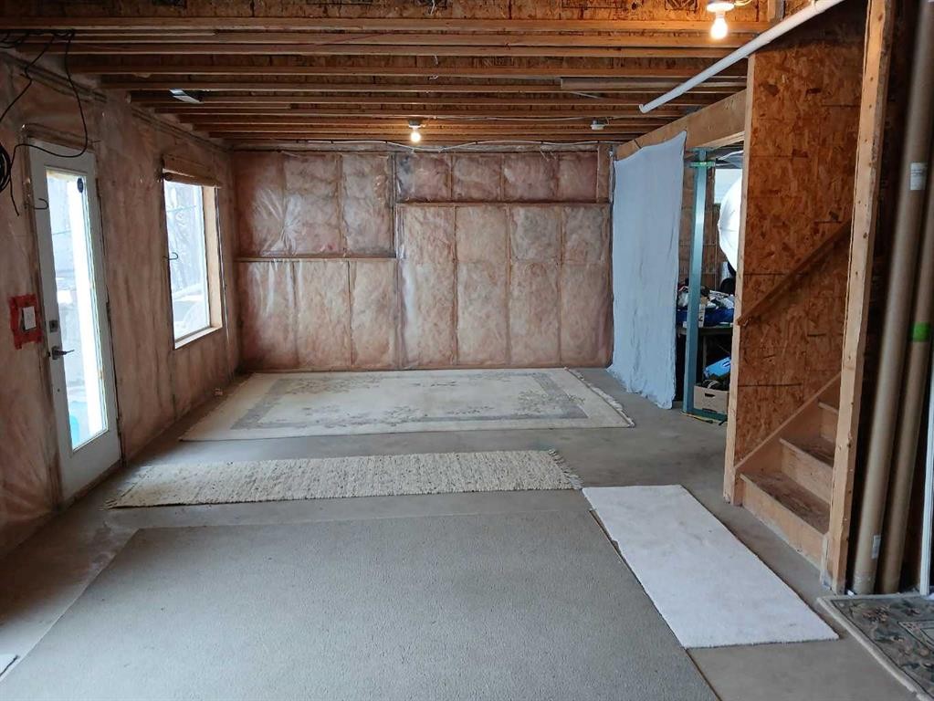 141 Arbour Stone Close Nw, Calgary, AB - Indoor Photo Showing Other Room