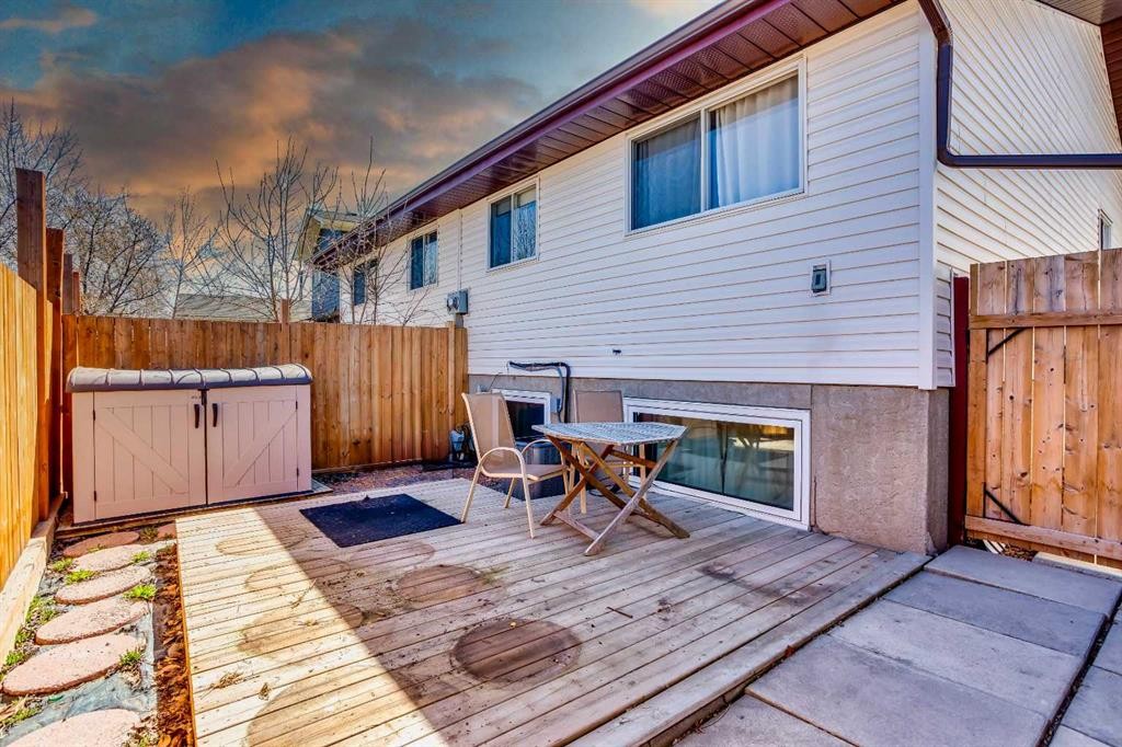 1144 Berkley Drive Nw, Calgary, AB - Outdoor With Deck Patio Veranda With Exterior