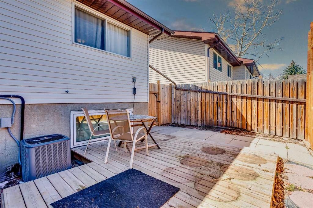 1144 Berkley Drive Nw, Calgary, AB - Outdoor With Deck Patio Veranda With Exterior