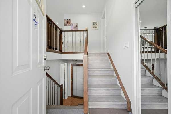 171 Rundlefield Crescent Ne, Calgary, AB - Indoor Photo Showing Other Room