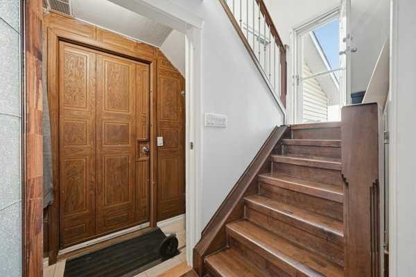 171 Rundlefield Crescent Ne, Calgary, AB - Indoor Photo Showing Other Room