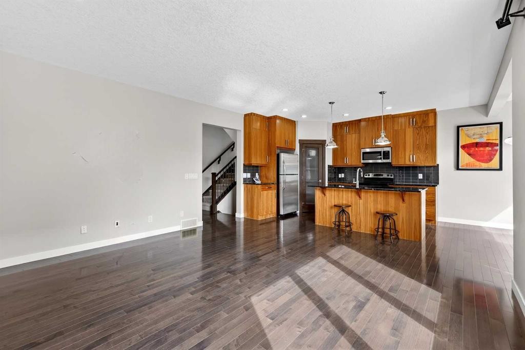 31 Evansridge Close Nw, Calgary, AB - Indoor Photo Showing Kitchen