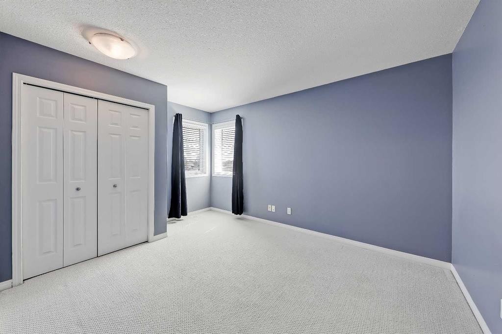 40 Simcoe Place Sw, Calgary, AB - Indoor