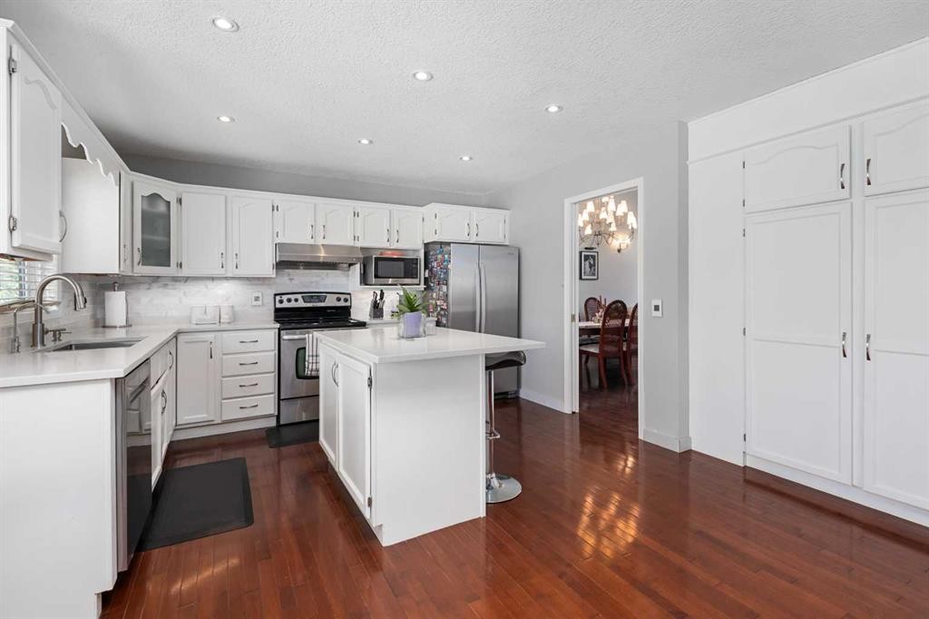 95 Hawkstone Close Nw, Calgary, AB
