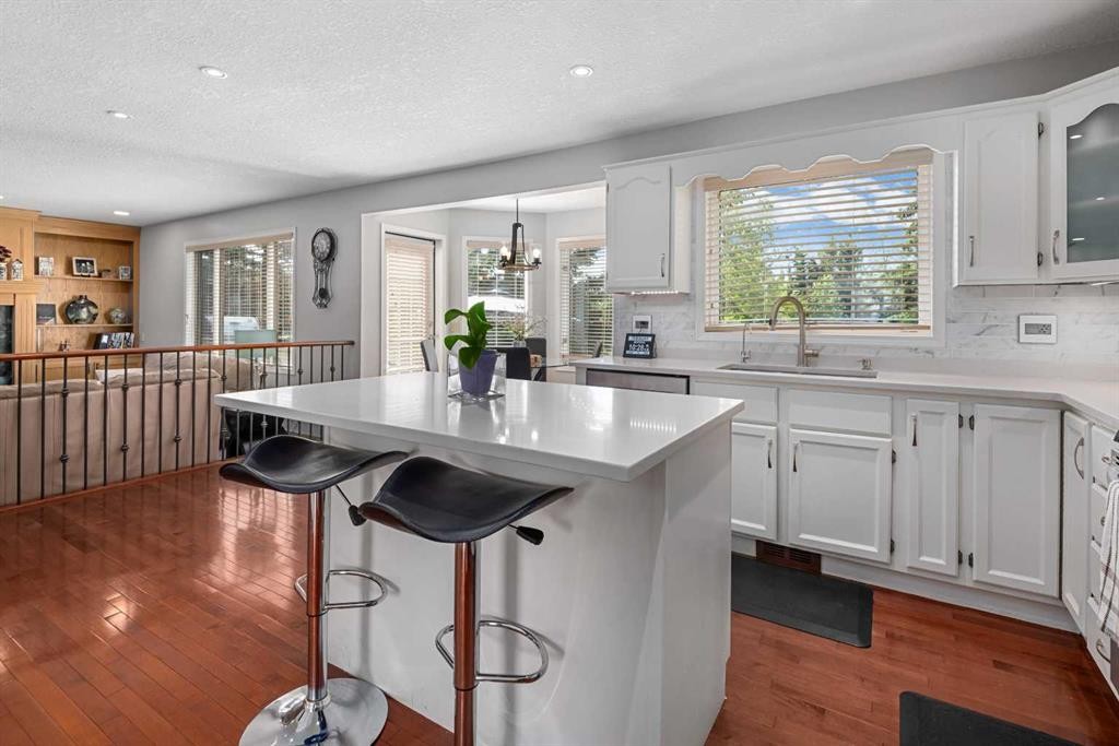 95 Hawkstone Close Nw, Calgary, AB