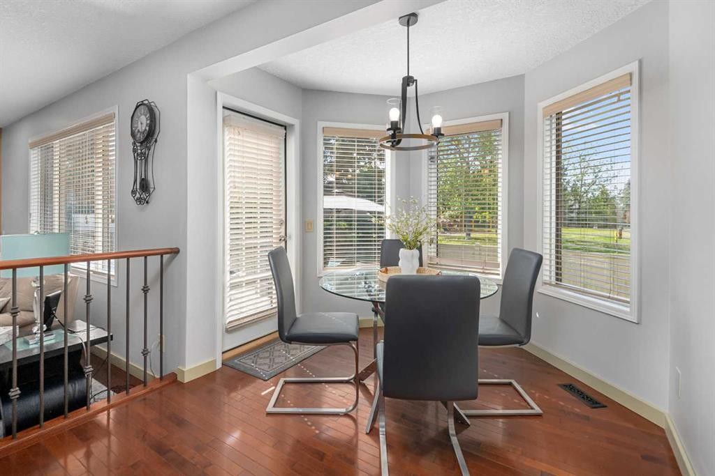 95 Hawkstone Close Nw, Calgary, AB