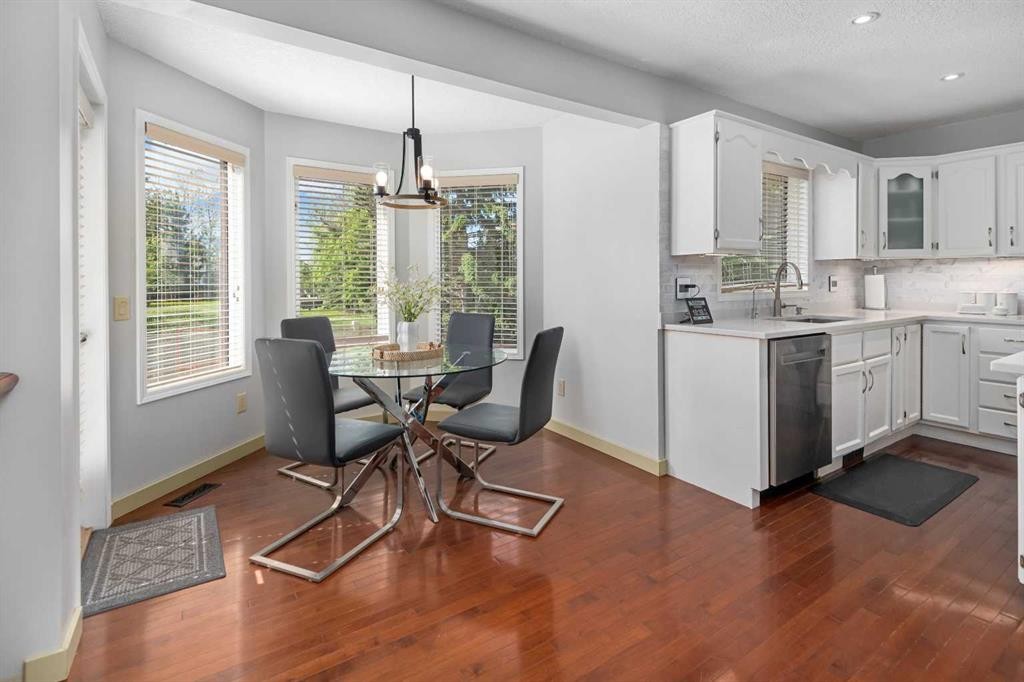 95 Hawkstone Close Nw, Calgary, AB