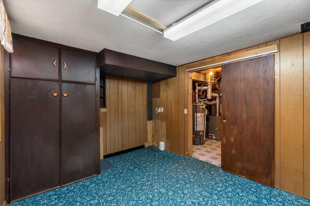 212 Westwood Drive Sw, Calgary, AB - Indoor