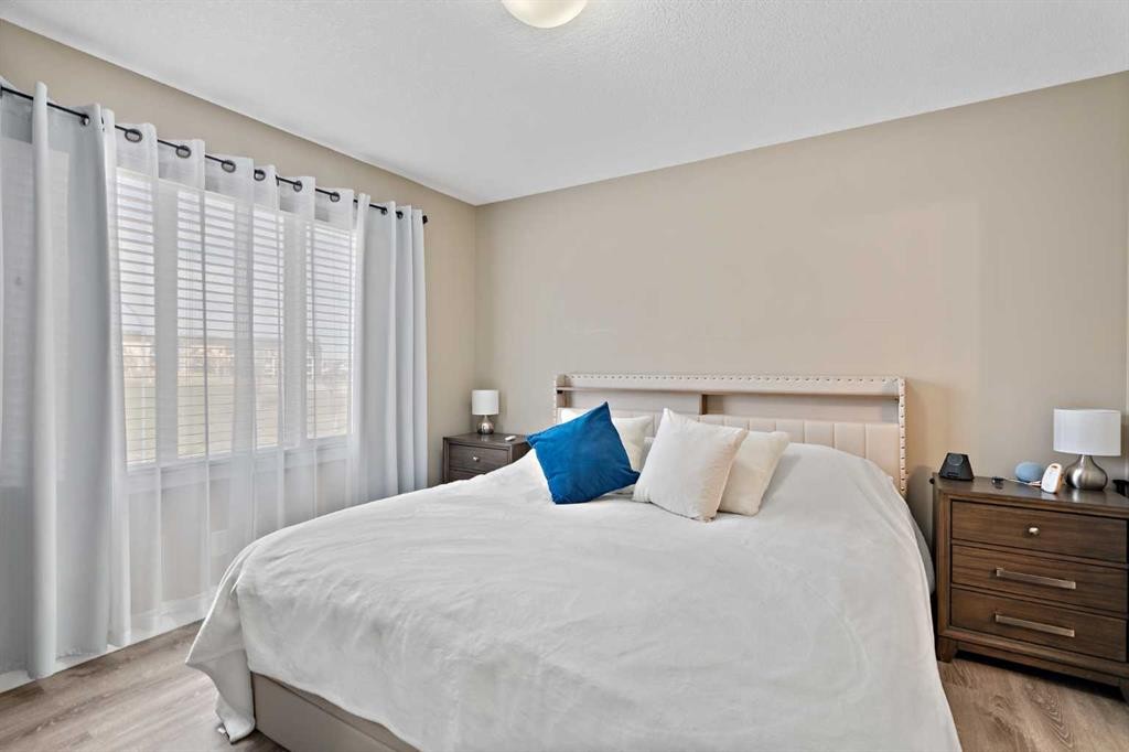 205 Copperstone Park Se, Calgary, AB - Indoor Photo Showing Bedroom