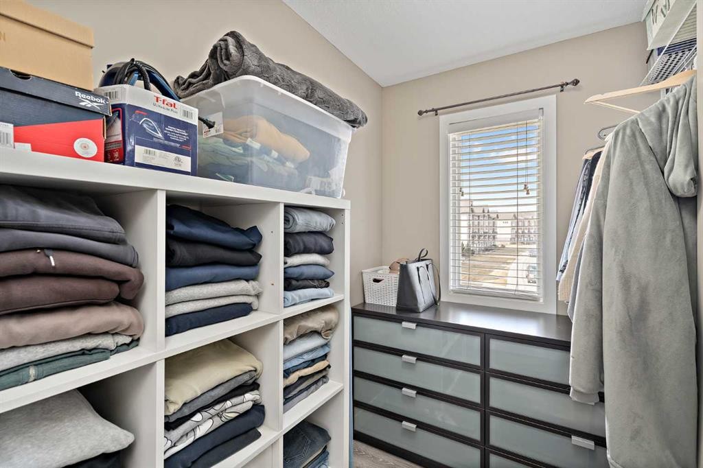 205 Copperstone Park Se, Calgary, AB - Indoor