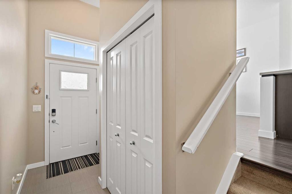 205 Copperstone Park Se, Calgary, AB - Indoor Photo Showing Other Room