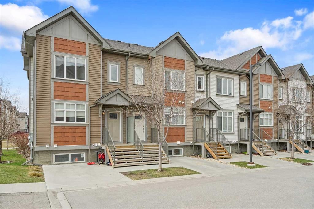 205 Copperstone Park Se, Calgary, AB - Outdoor With Facade