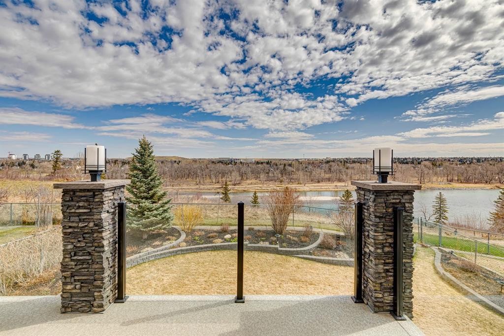 266 Diamond Drive Se, Calgary, AB - Outdoor With View