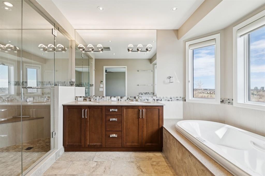 266 Diamond Drive Se, Calgary, AB - Indoor Photo Showing Bathroom