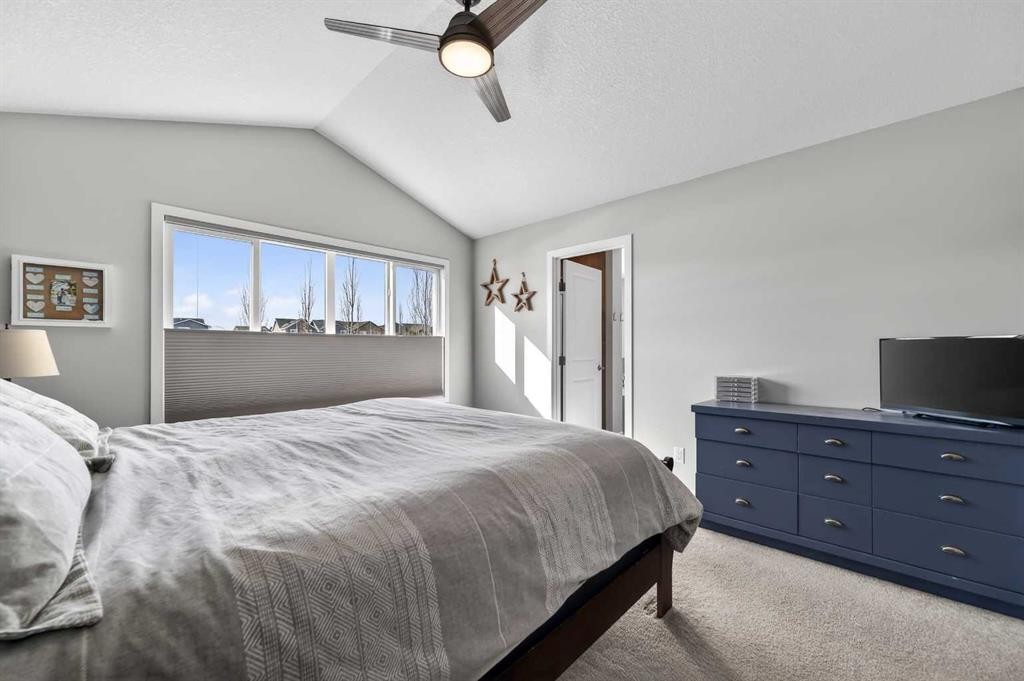 242 Mahogany Passage Se, Calgary, AB - Indoor Photo Showing Bedroom