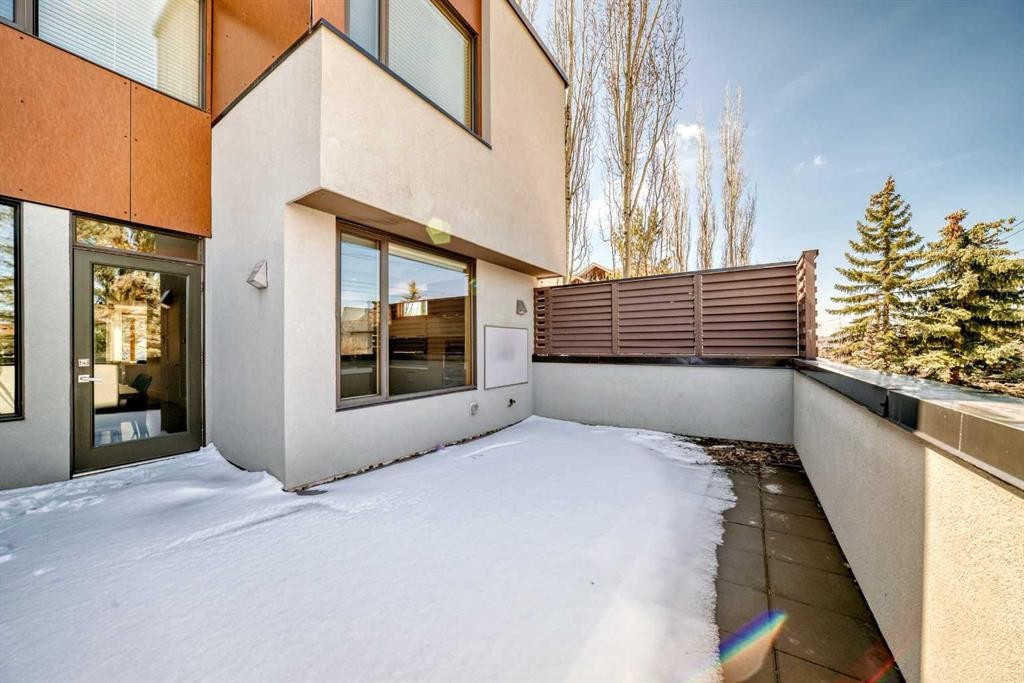 2142 28 Avenue Sw, Calgary, AB - Outdoor With Balcony With Exterior
