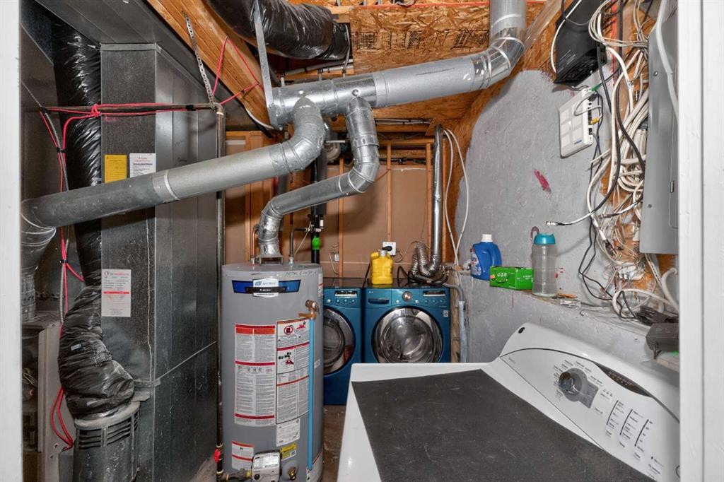 119 Taravista Drive Ne, Calgary, AB - Indoor Photo Showing Other Room