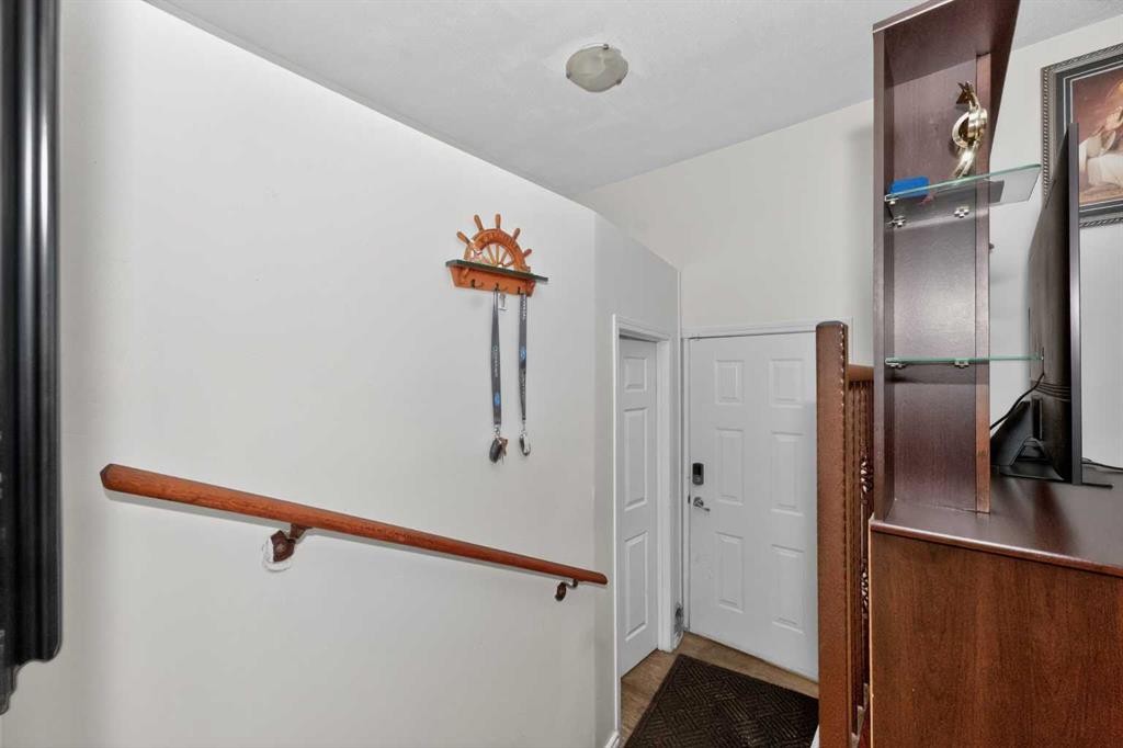 119 Taravista Drive Ne, Calgary, AB - Indoor Photo Showing Other Room