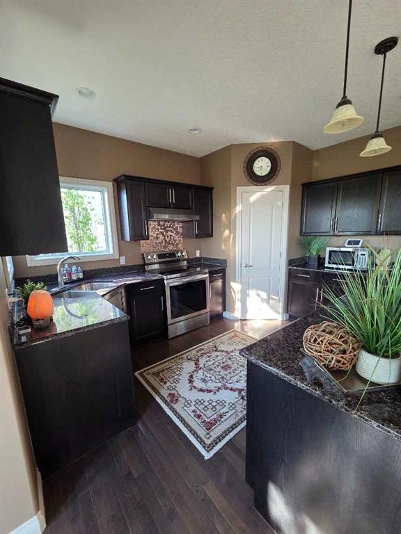 460 Sunset Link, Crossfield, AB