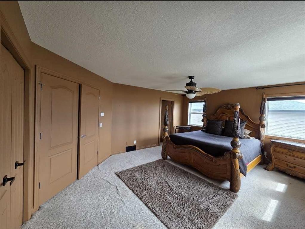 460 Sunset Link, Crossfield, AB