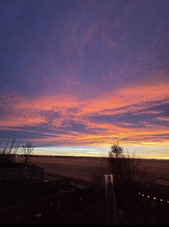 460 Sunset Link, Crossfield, AB