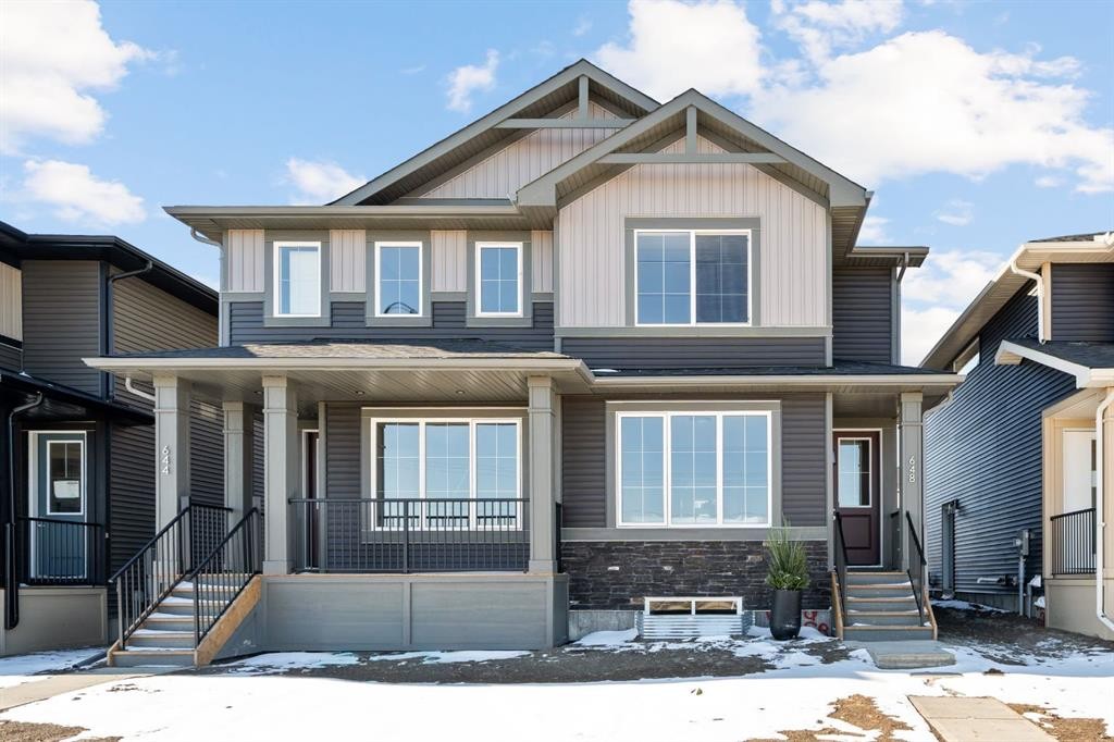 648 Sora Boulevard Se, Calgary, AB - Outdoor With Facade