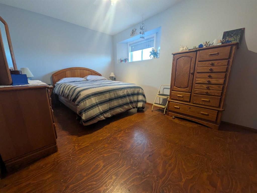 76 Martindale Close Ne, Calgary, AB - Indoor Photo Showing Bedroom