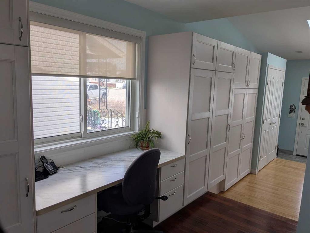 76 Martindale Close Ne, Calgary, AB - Indoor Photo Showing Office