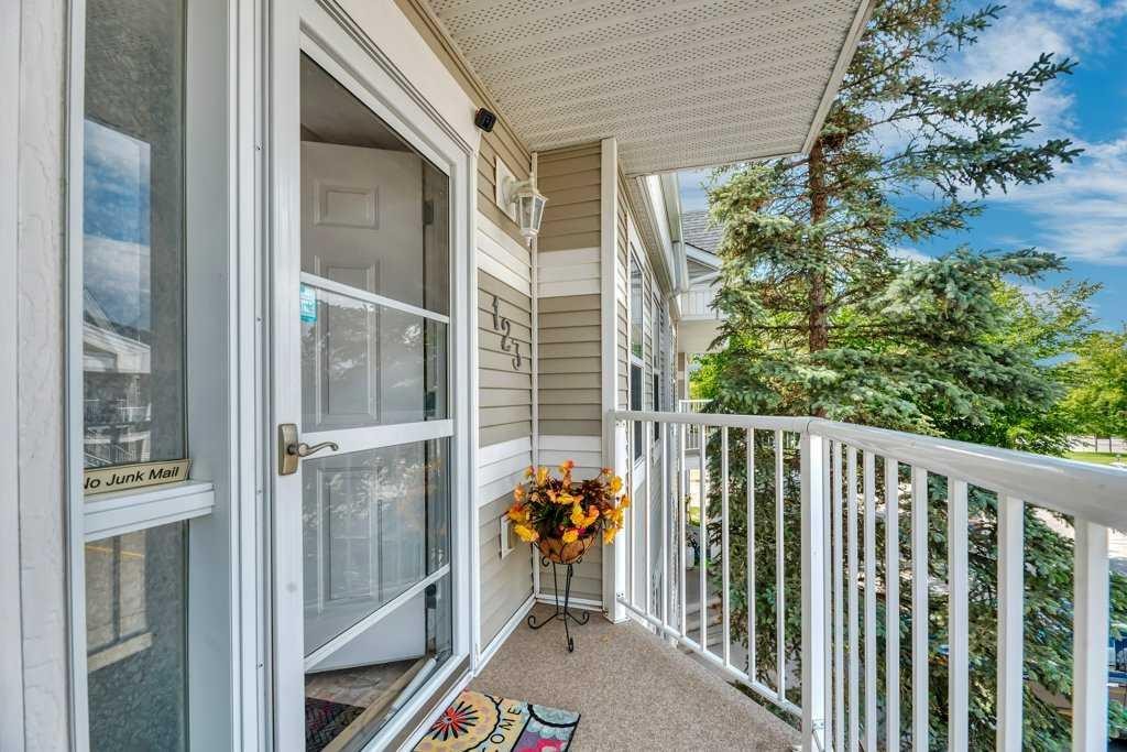123-103 Strathaven Drive, Strathmore, AB - Outdoor With Deck Patio Veranda With Exterior
