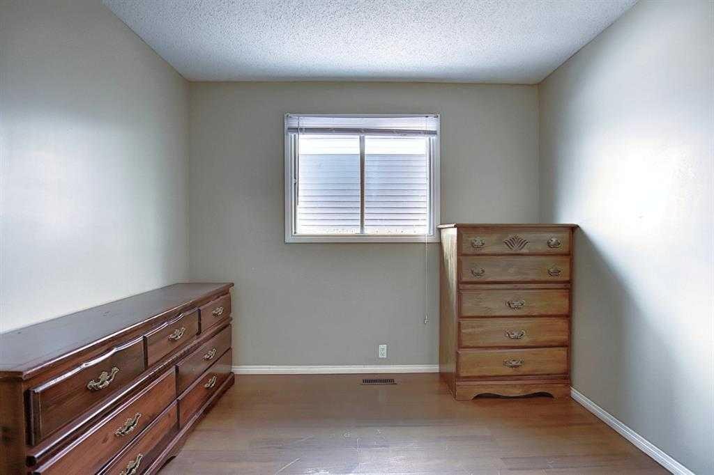 164 Faldale Close Ne, Calgary, AB - Indoor