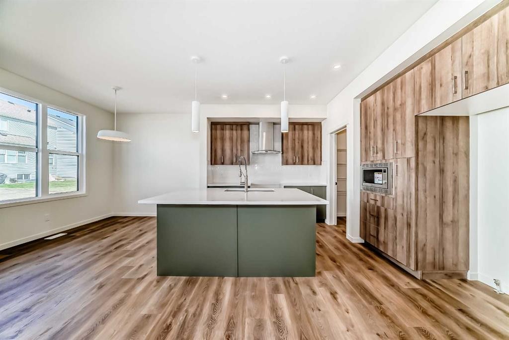 61 Bartlett Way Se, Calgary, AB - Indoor Photo Showing Kitchen With Upgraded Kitchen