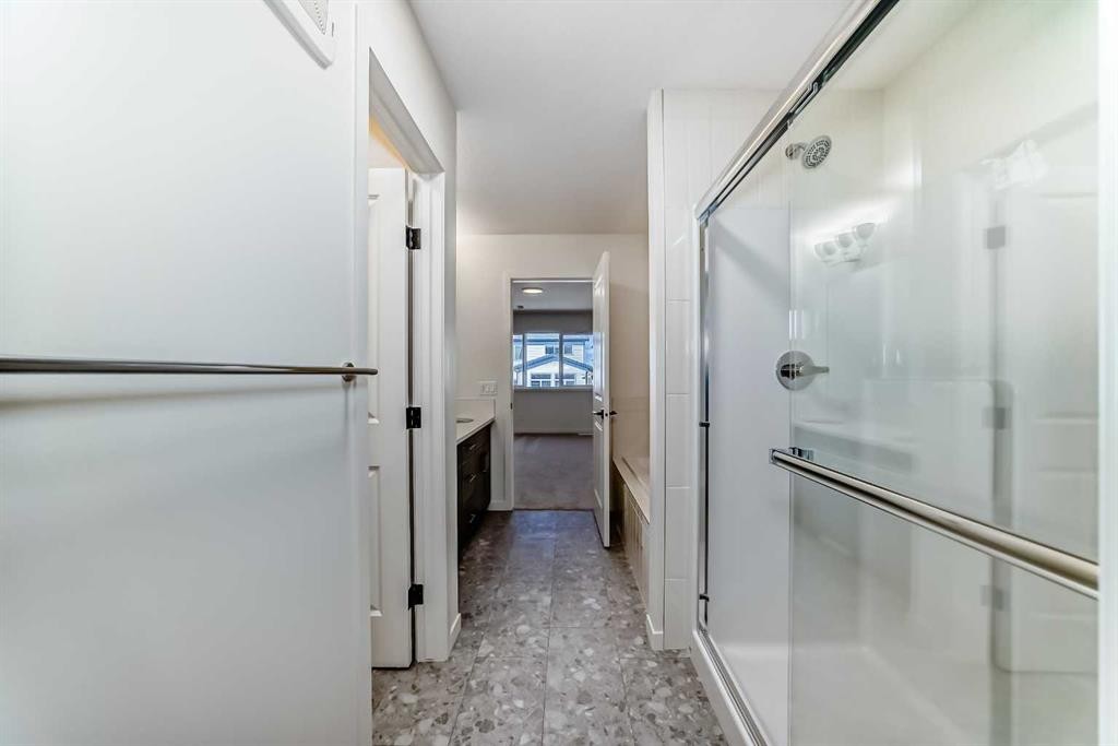 61 Bartlett Way Se, Calgary, AB - Indoor