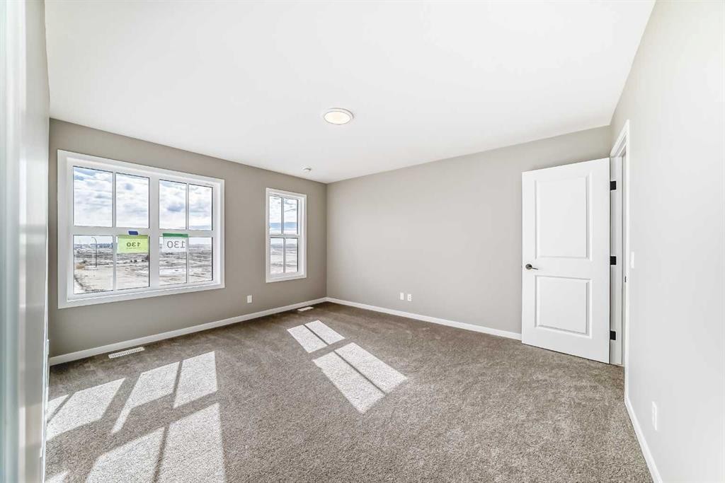 130 Bartlett Row Se, Calgary, AB - Indoor Photo Showing Other Room