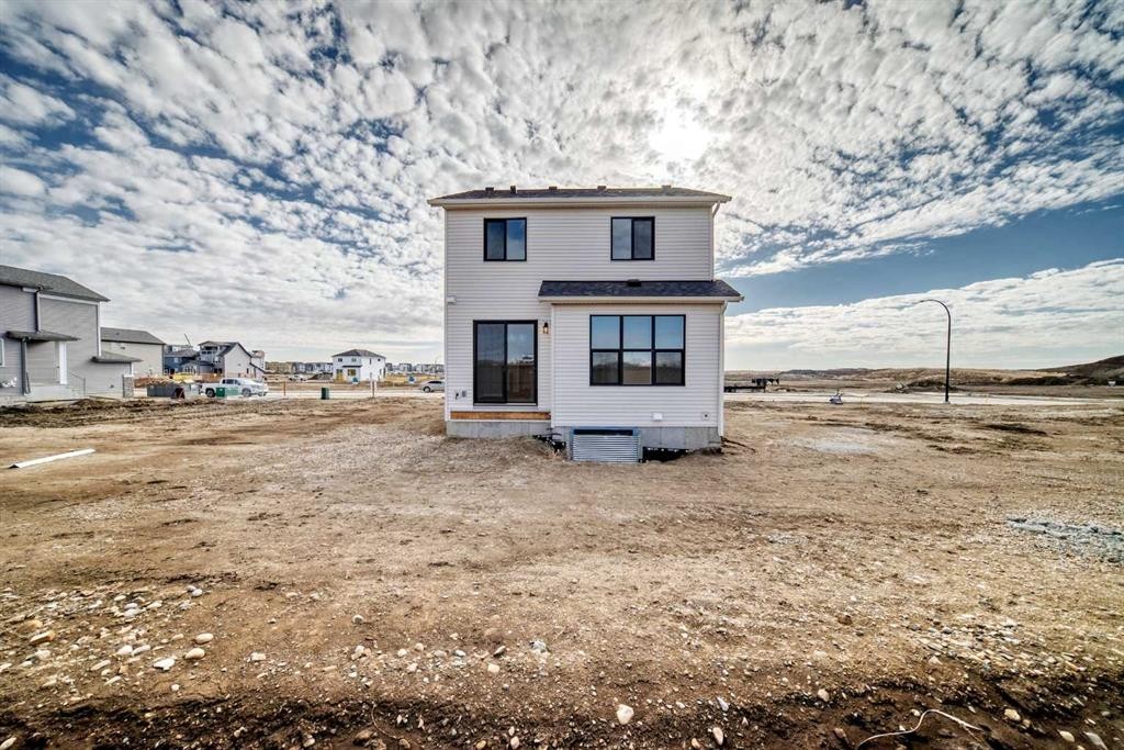 130 Bartlett Row Se, Calgary, AB - Outdoor