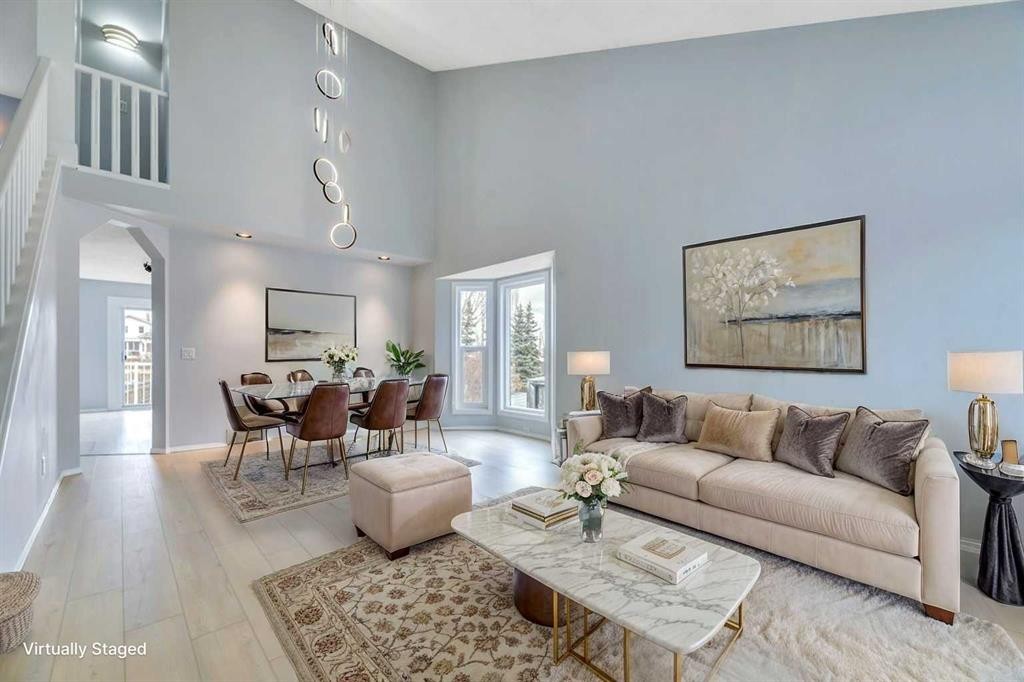 215 Hawktree Circle Nw, Calgary, AB - Indoor Photo Showing Living Room
