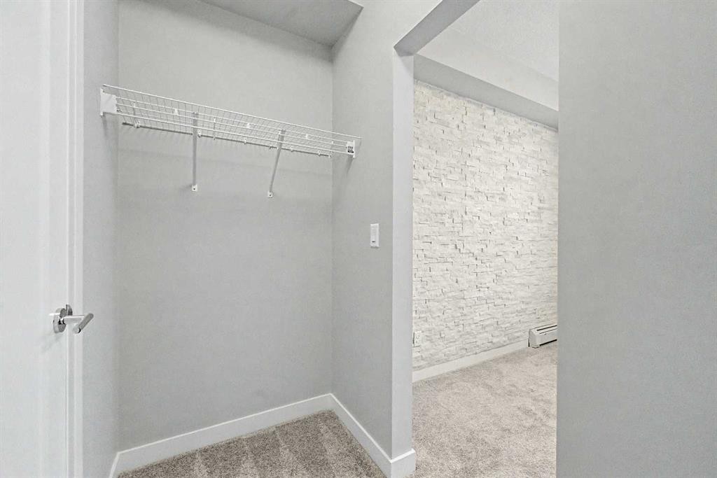 304-10 Walgrove Walk Se, Calgary, AB - Indoor Photo Showing Other Room