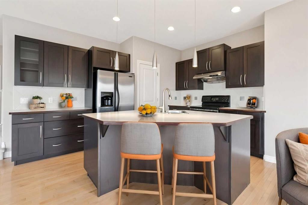 357 Kincora Drive Nw, Calgary, AB - Indoor Photo Showing Kitchen