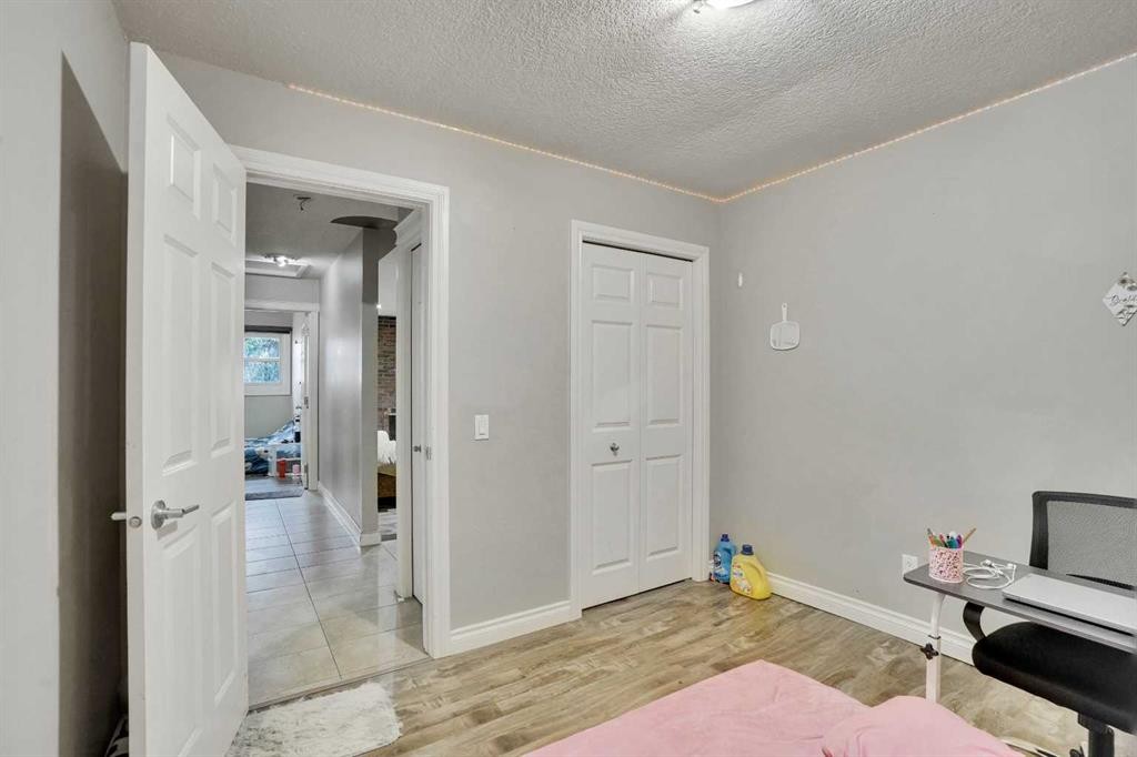 528 Whiteridge Way Ne, Calgary, AB - Indoor